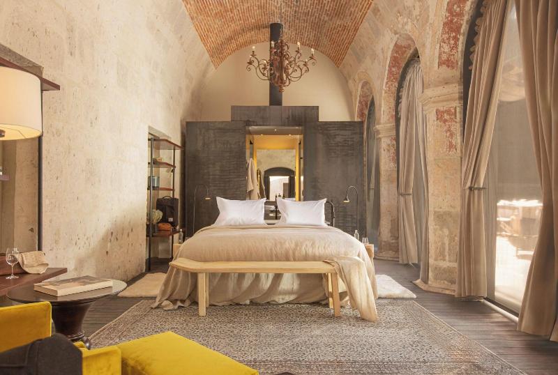 CIRQA - Relais & Chateaux image