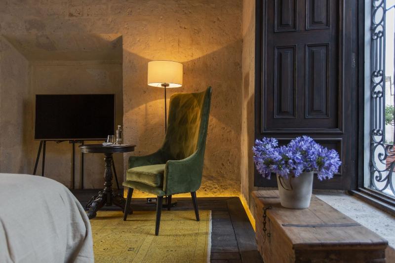 CIRQA - Relais & Chateaux image