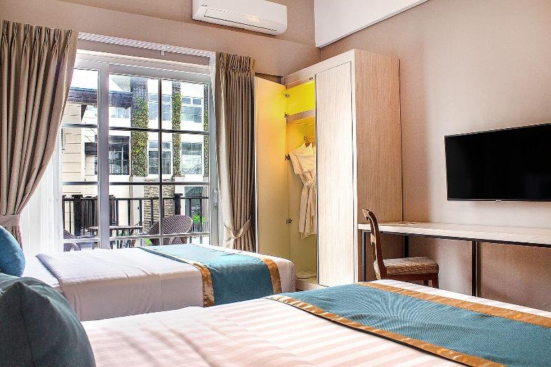 Royale Parc Hotel Tagaytay image