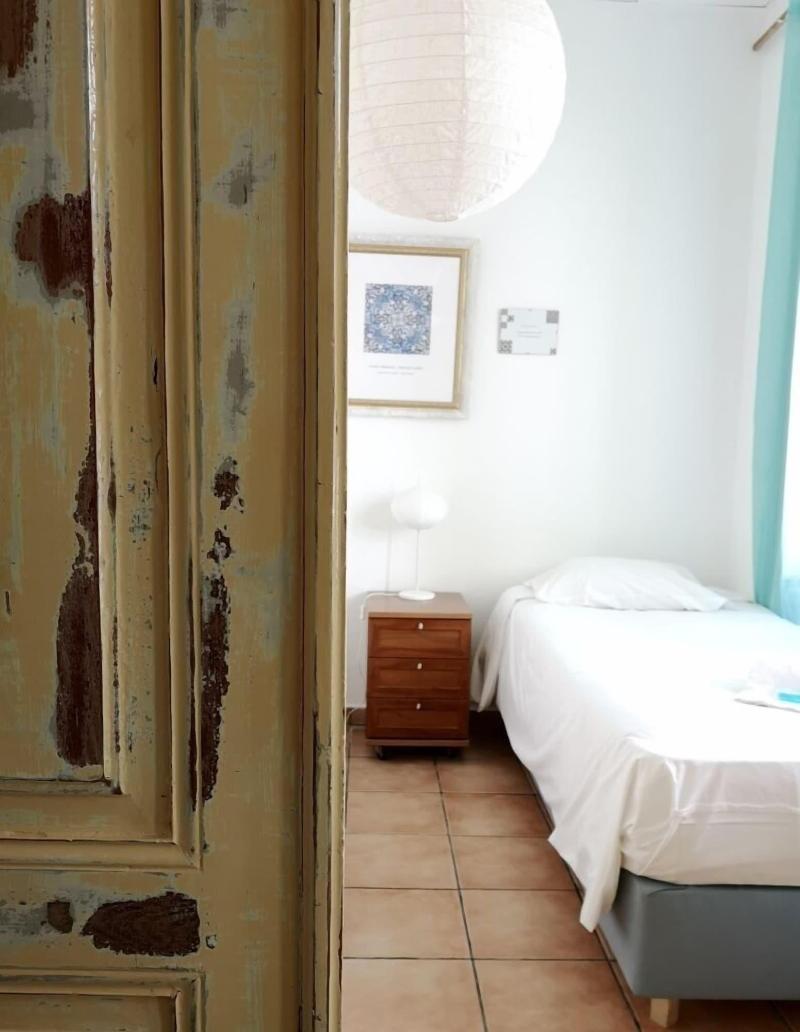 The Tiles House image