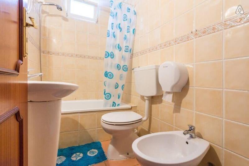 The Tiles House image