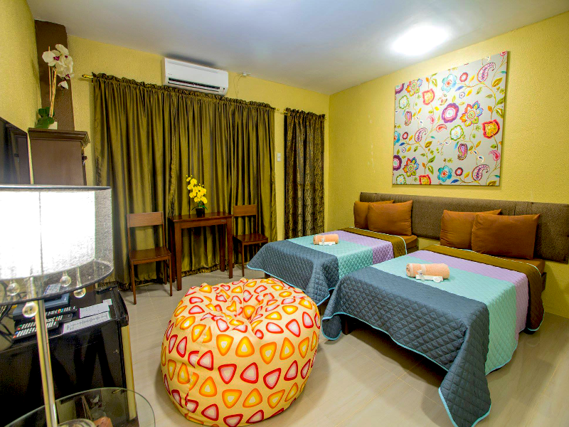 room detail thumbnail 0