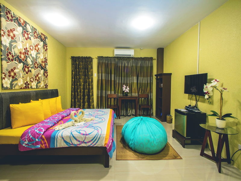 room detail thumbnail 1