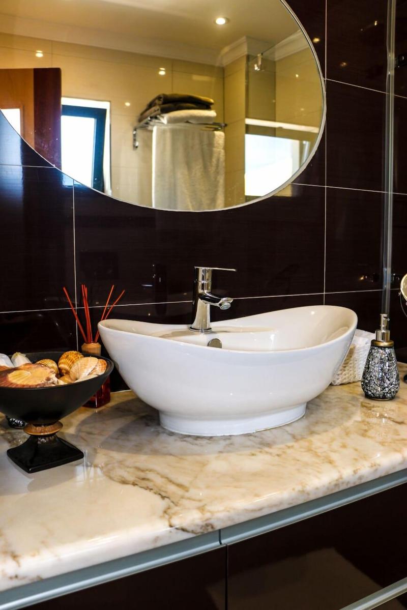 The Birds Nest Luxury B&B image