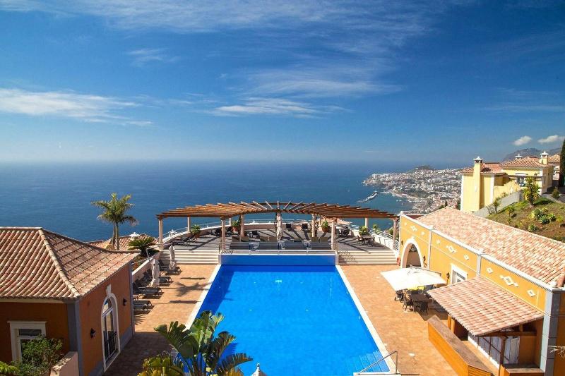 Dream Luxury Apartment  Palheiro Village image