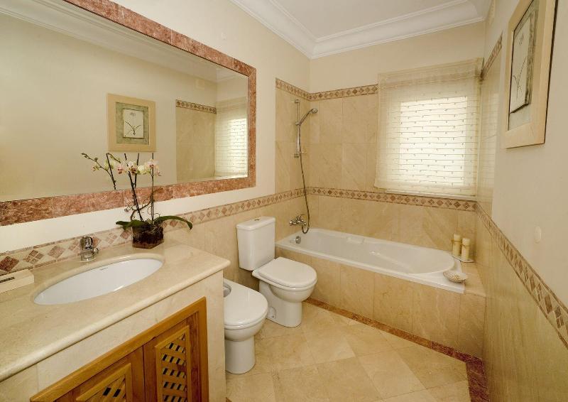 Dream Luxury Apartment  Palheiro Village image