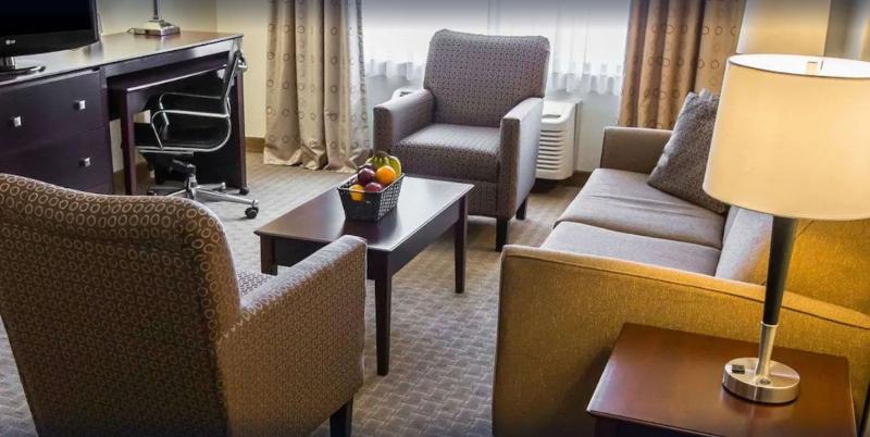 Comfort Suites University Area — photo 3