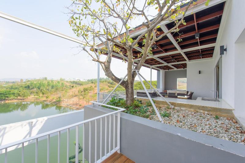 The Gallery Khao Yai Hotel and Residence image
