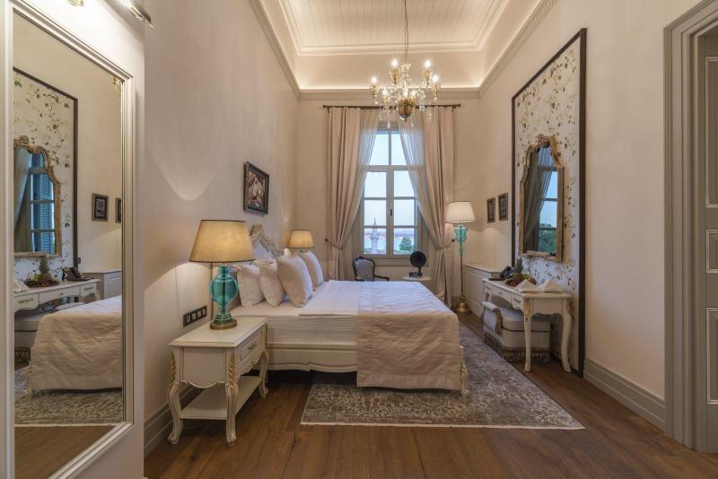 Cunda Despot Evi image