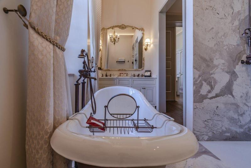Cunda Despot Evi image