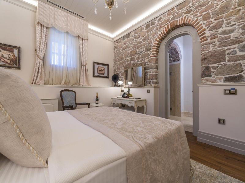 Cunda Despot Evi image