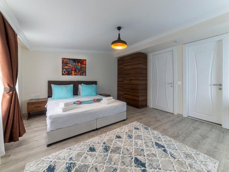 Tema Lara Apart image
