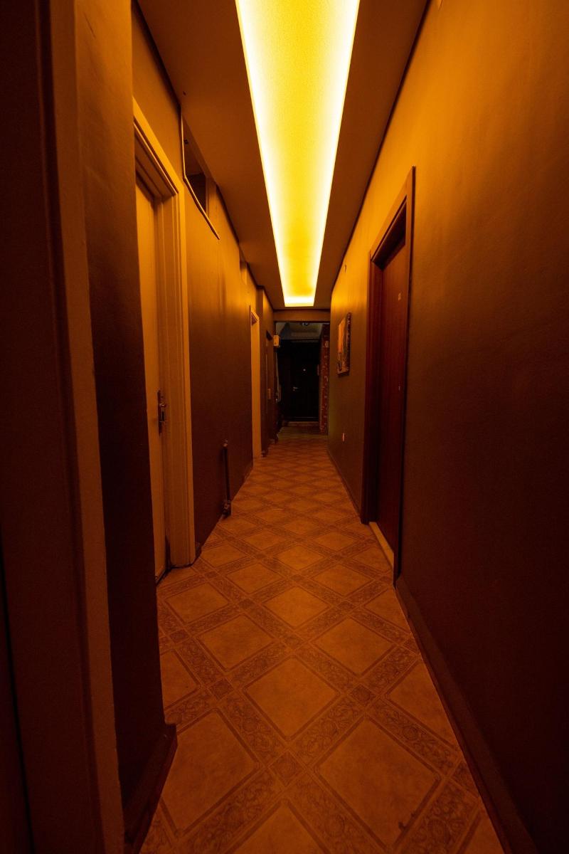 Evin Suit Hotel image