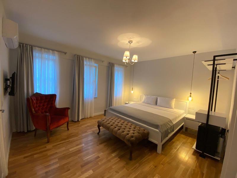 Mon Petit Hotel image