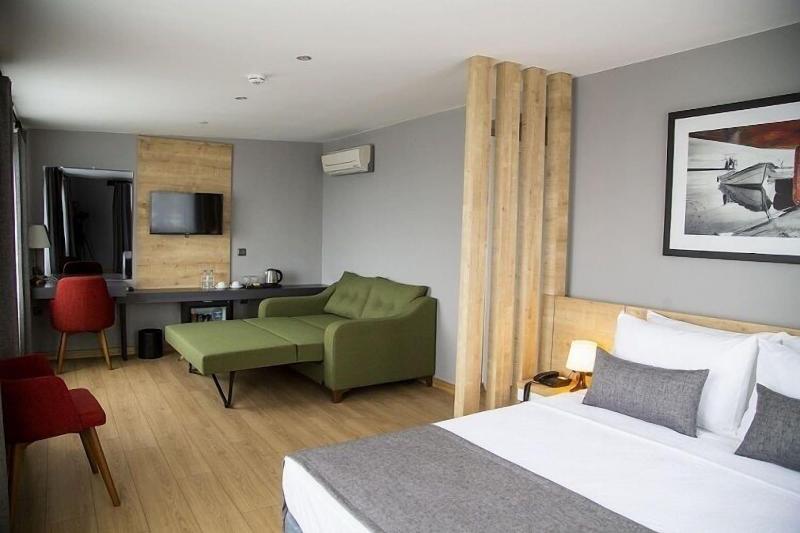 Uzer Otel image
