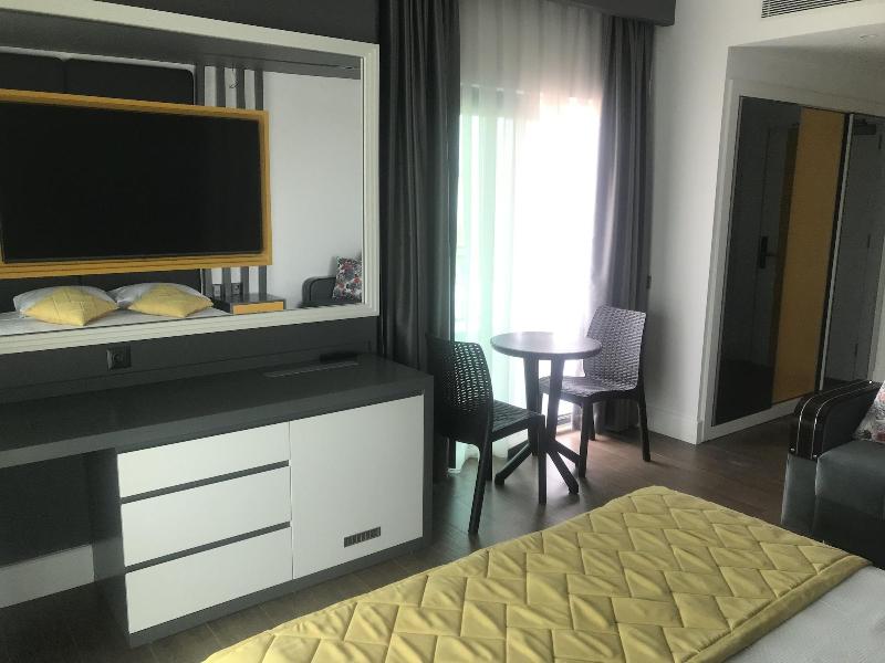 Oyster Boutique Hotel image