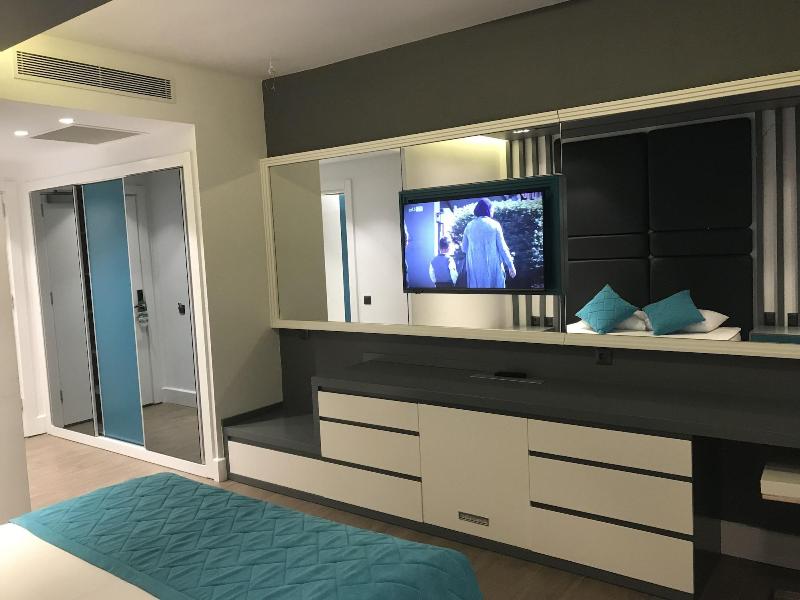 Oyster Boutique Hotel image