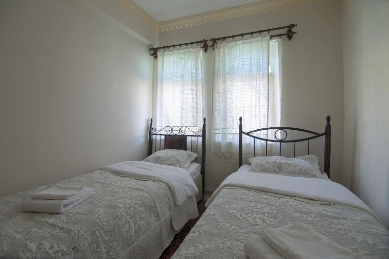 Kamelya Cave Hostel - Adults Only 5
