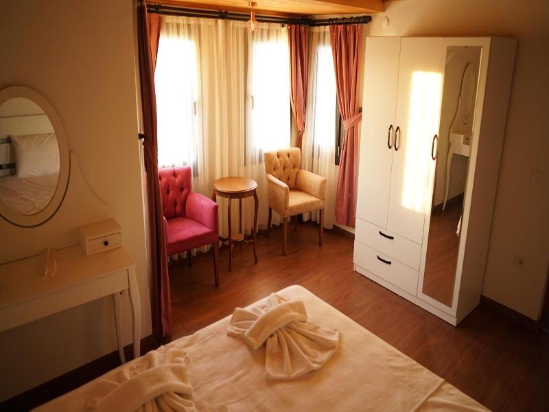 Karyada Hotel image