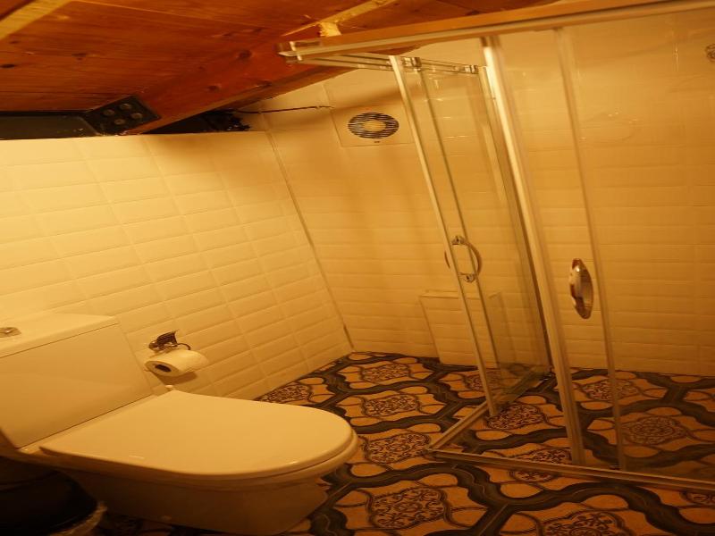 Karyada Hotel image