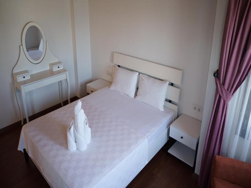 Karyada Hotel image