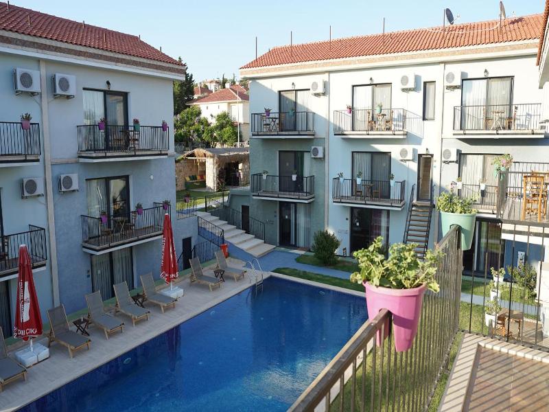 Karyada Hotel image