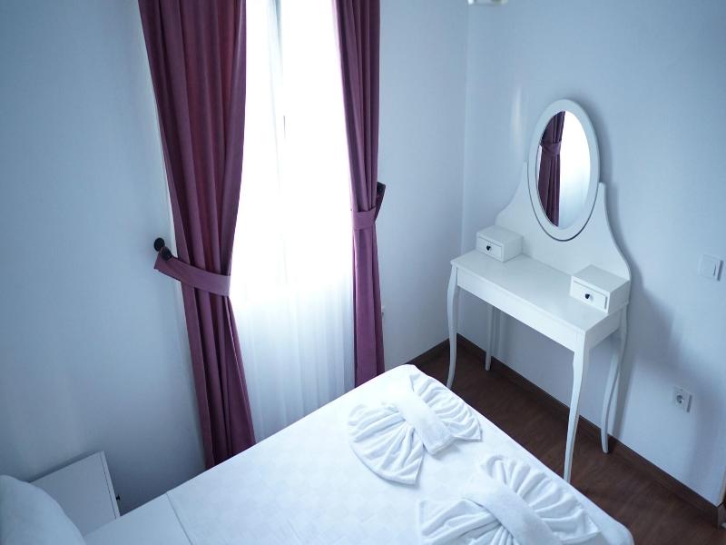 Karyada Hotel image