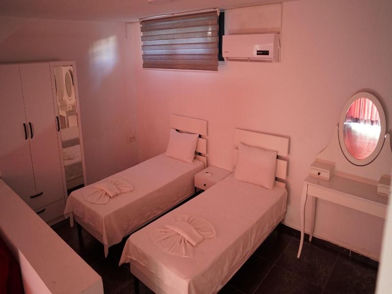 Karyada Hotel image