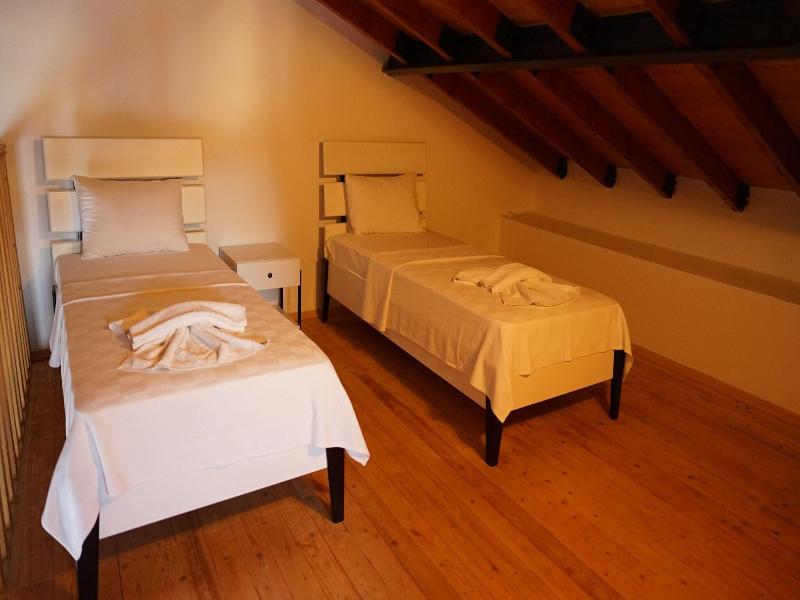 Karyada Hotel image