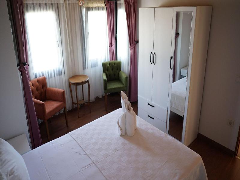 Karyada Hotel image