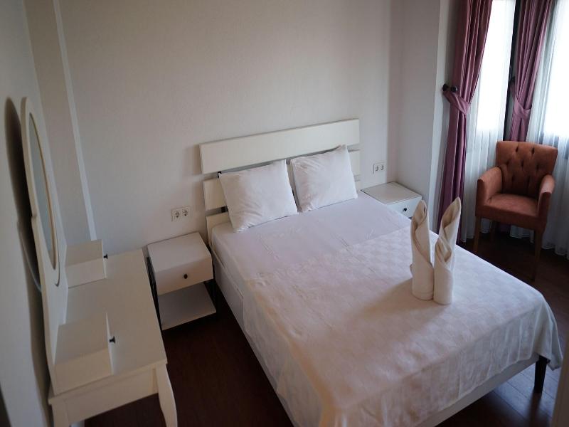 Karyada Hotel image