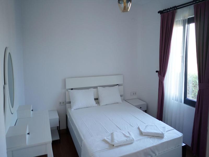 Karyada Hotel image