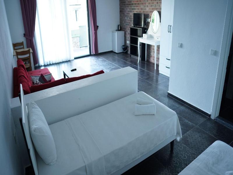 Karyada Hotel image