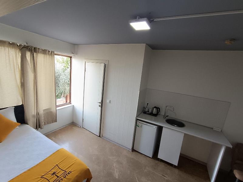 Turka Loca City Hotel image