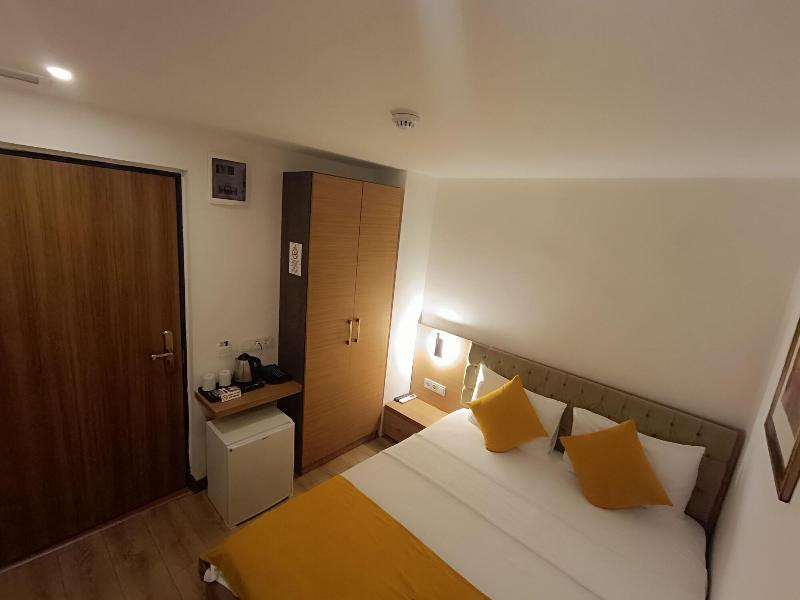 Turka Loca City Hotel image