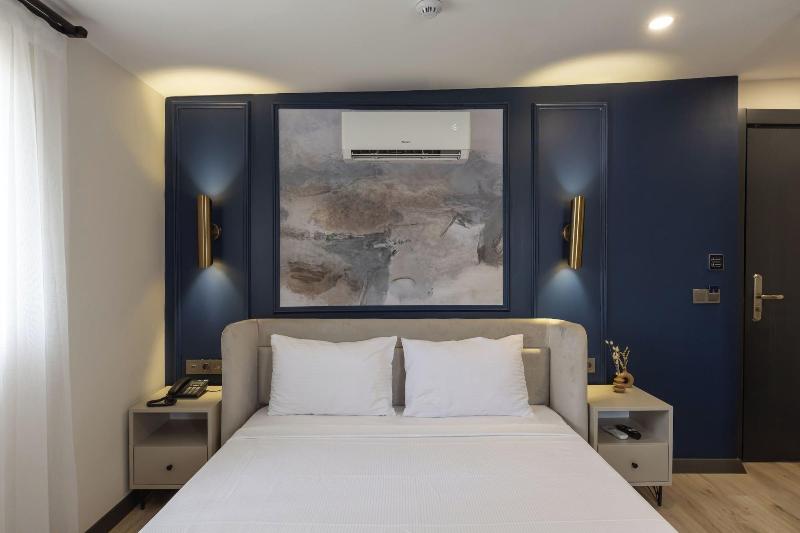 Turka Loca City Hotel image