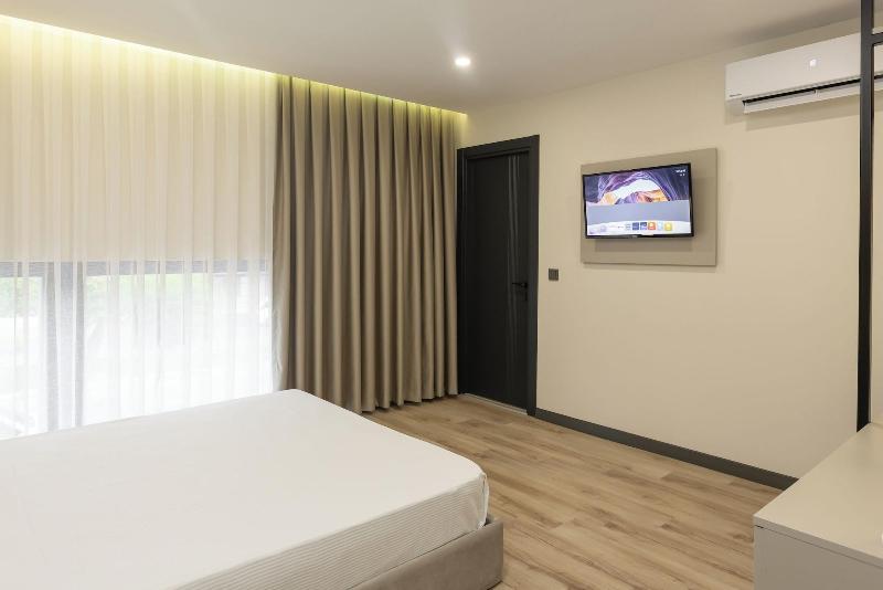 Turka Loca City Hotel image