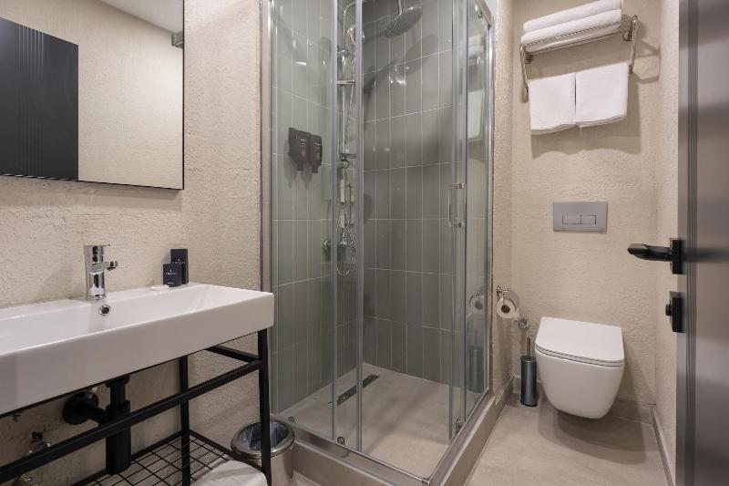 Turka Loca City Hotel image