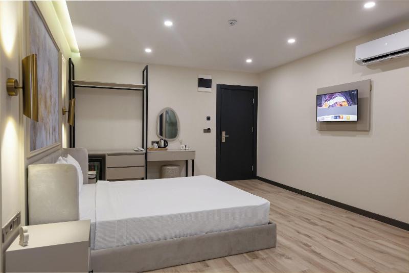 Turka Loca City Hotel image