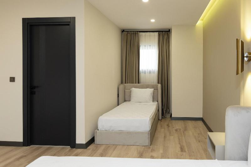 Turka Loca City Hotel image