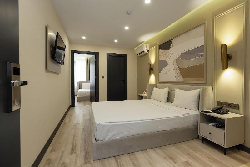 Turka Loca City Hotel image