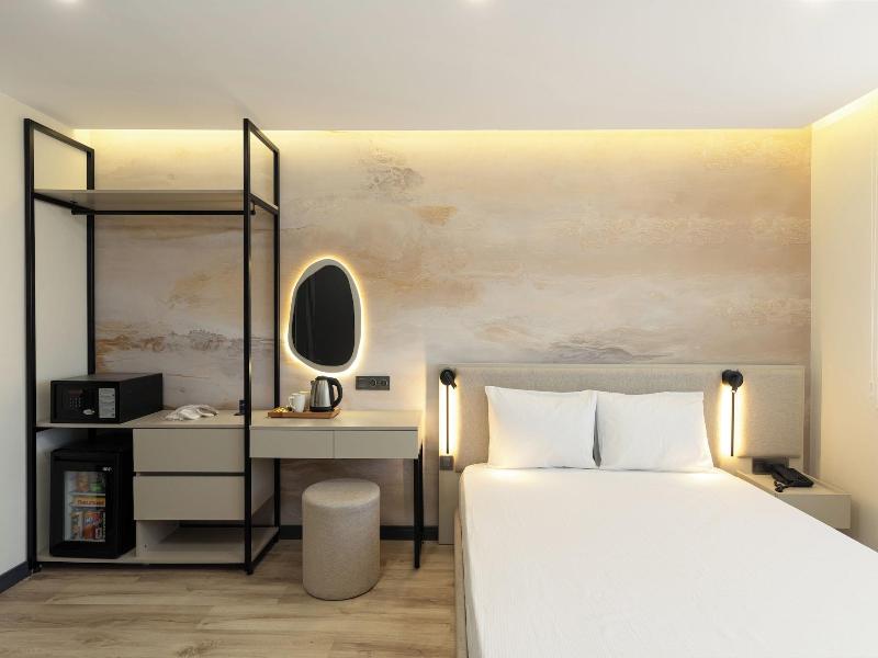 Turka Loca City Hotel image