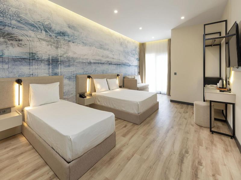 Turka Loca City Hotel image