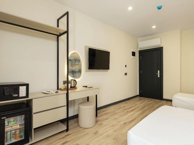 Turka Loca City Hotel image