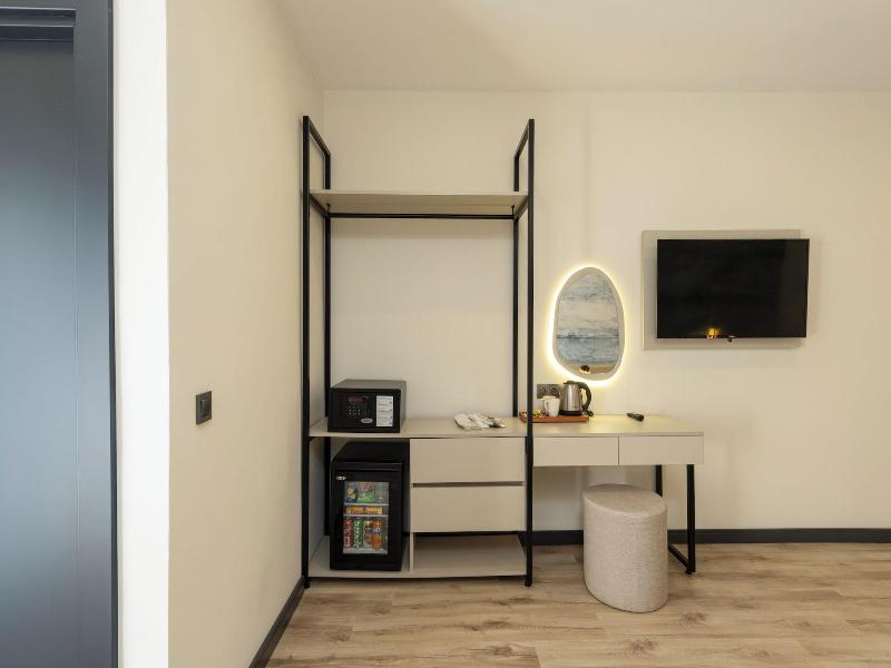 Turka Loca City Hotel image
