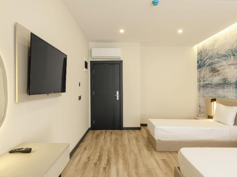 Turka Loca City Hotel image