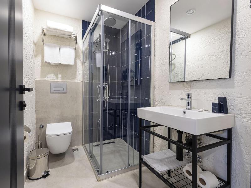 Turka Loca City Hotel image