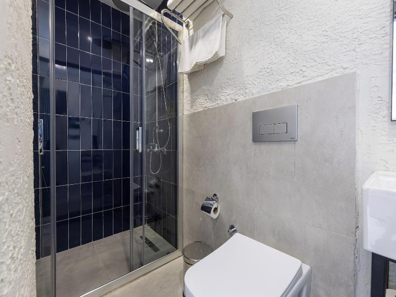 Turka Loca City Hotel image