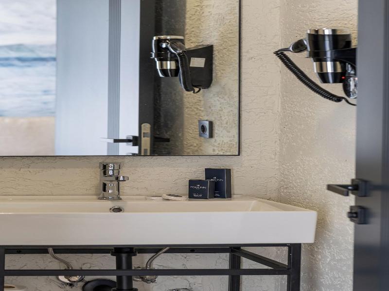 Turka Loca City Hotel image