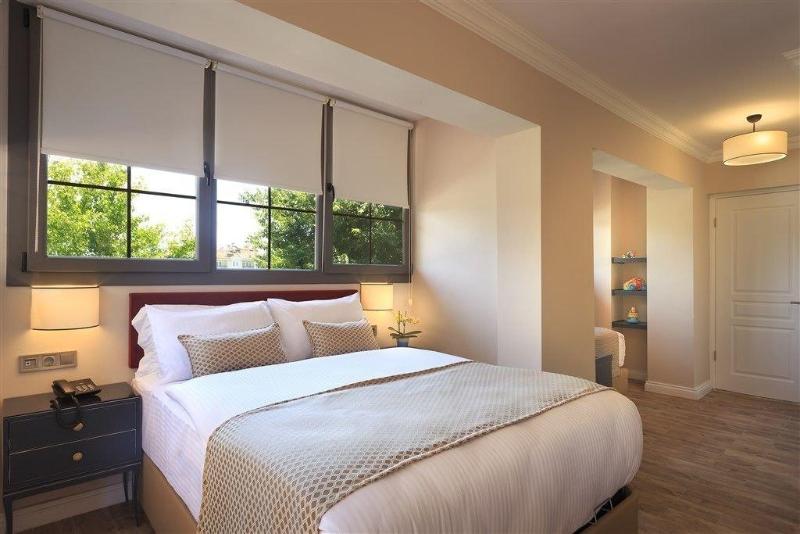 Nil Boutique Hotel image